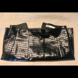 Faux leather mini skirt